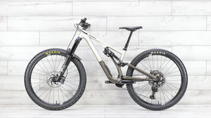 Specialized Stumpjumper Evo Alloy XT Mountain Bike - 2022, Medium (S3)