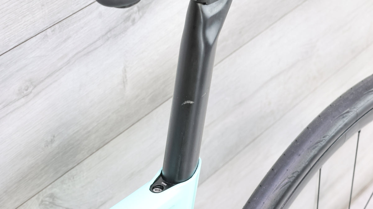 Bianchi Oltre Race 105 Di2 Road Bike - 2024, 53cm