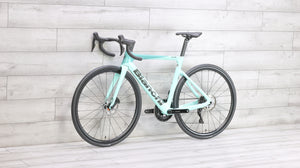 Bianchi Oltre Race 105 Di2 Road Bike - 2024, 53cm