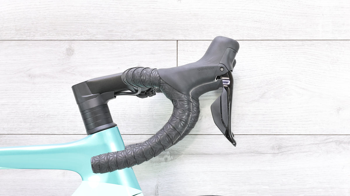 Bianchi Oltre Race 105 Di2 Road Bike - 2024, 53cm