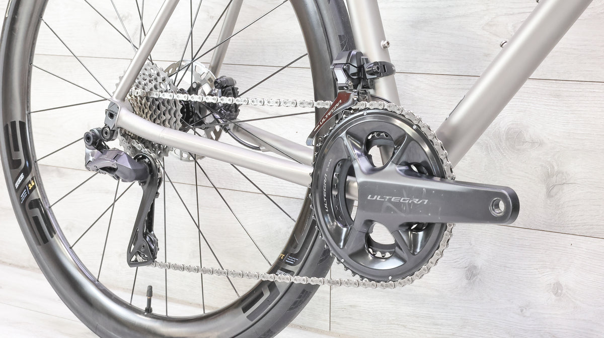 Moots Vamoots CRD Ultegra Di2 w/ENVE SES 3.4 Titanium Road Bike - 2024, 58cm