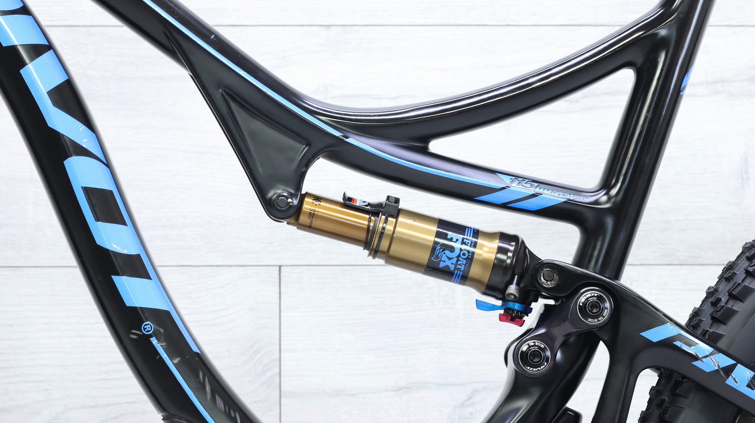 Pivot Mach Carbon Mountain Bike 2019, Large – Cycle Limited