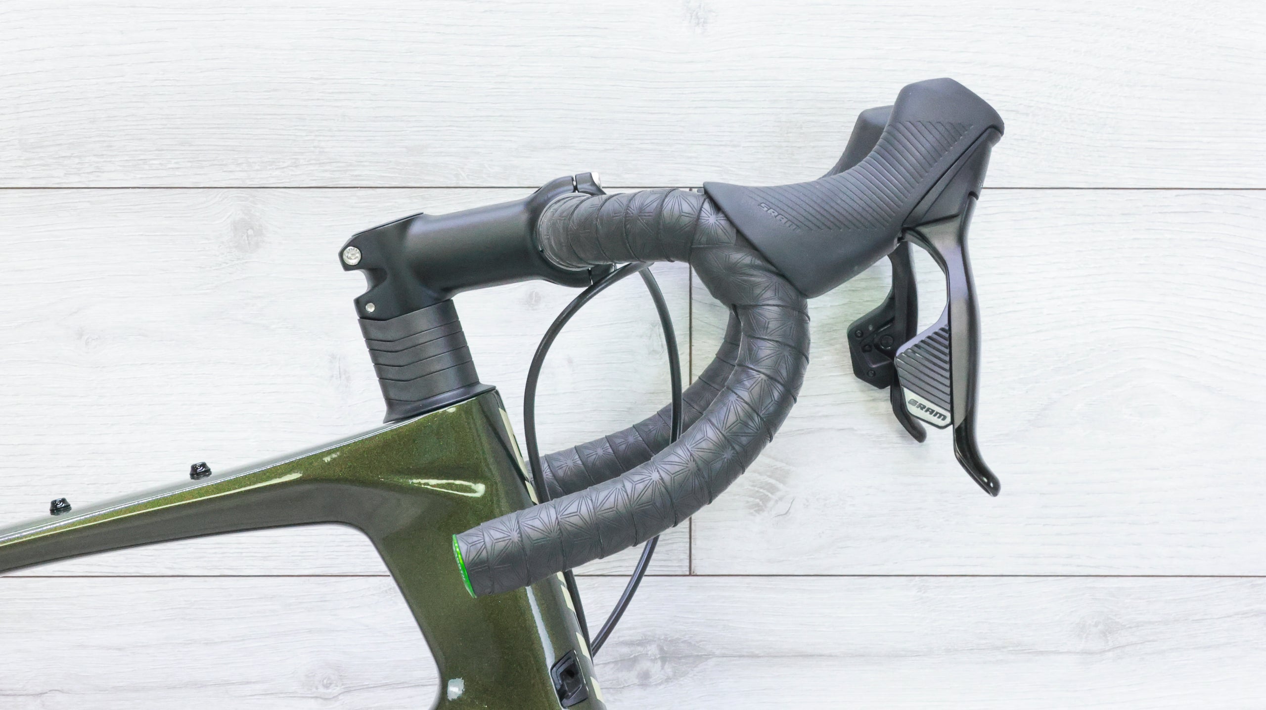 Giant Revolt Advanced Gravel Bike 2022, Large - Main Image