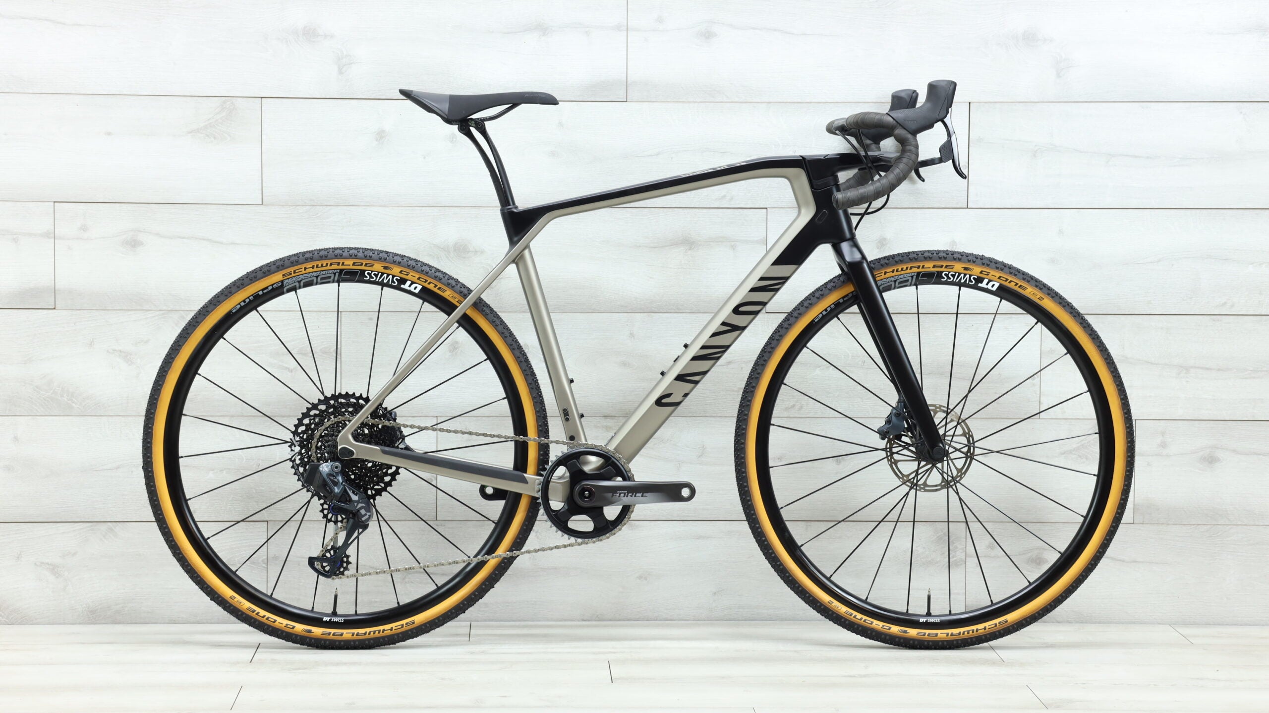 2020 Canyon Grail CF SL eTap Gravel Bike Medium
