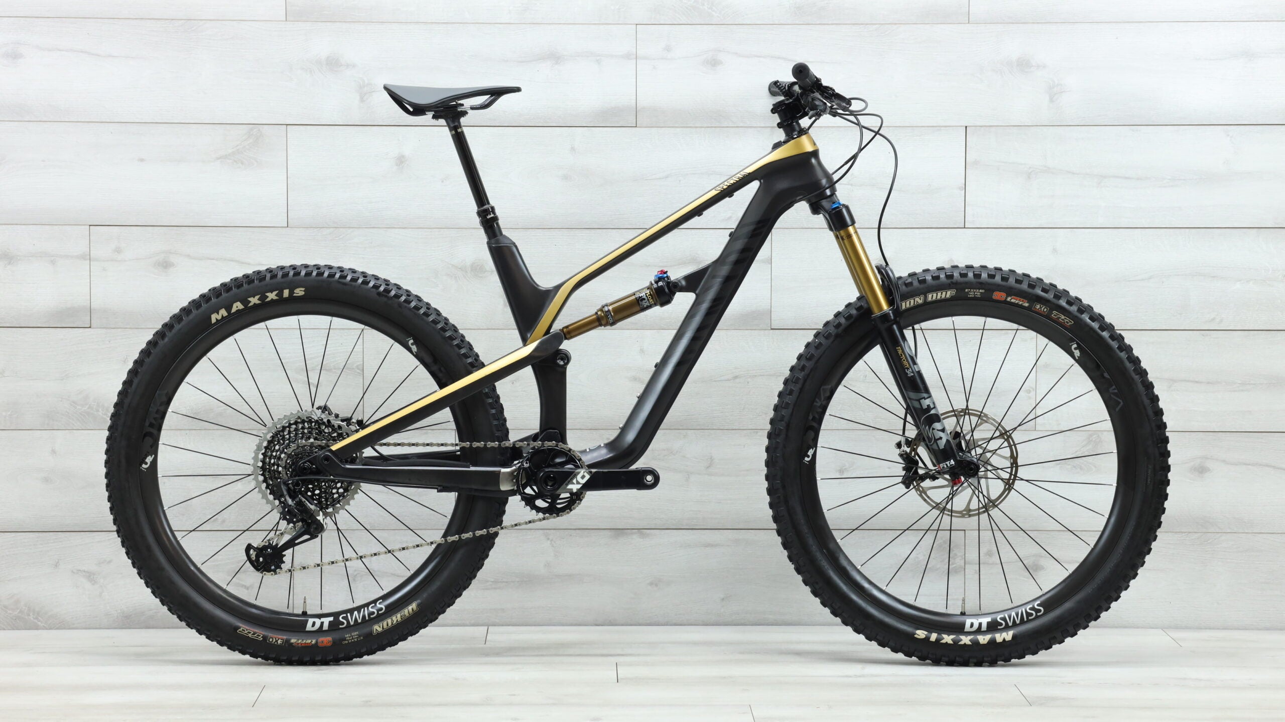2018 Canyon Spectral CF SL Mountain Bike Medium