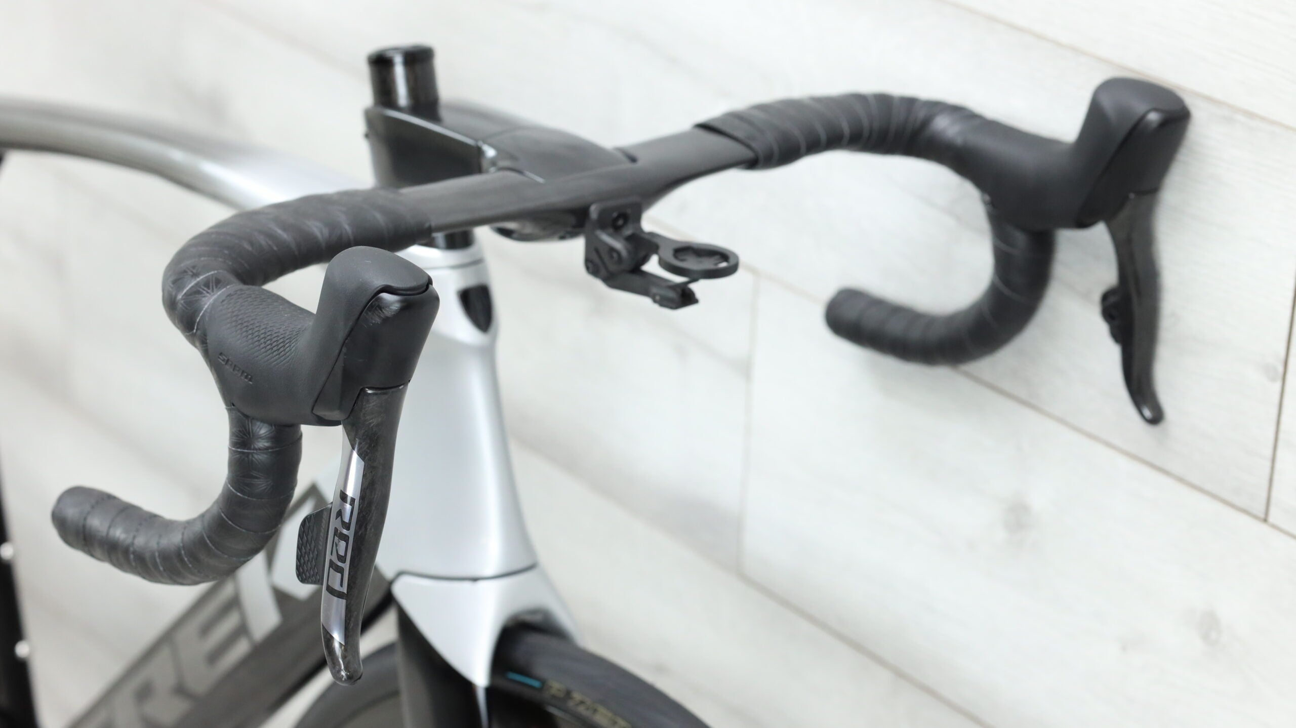 2020 Trek Madone SLR SRAM Red AXS Road Bike 58cm – Cycle Limited