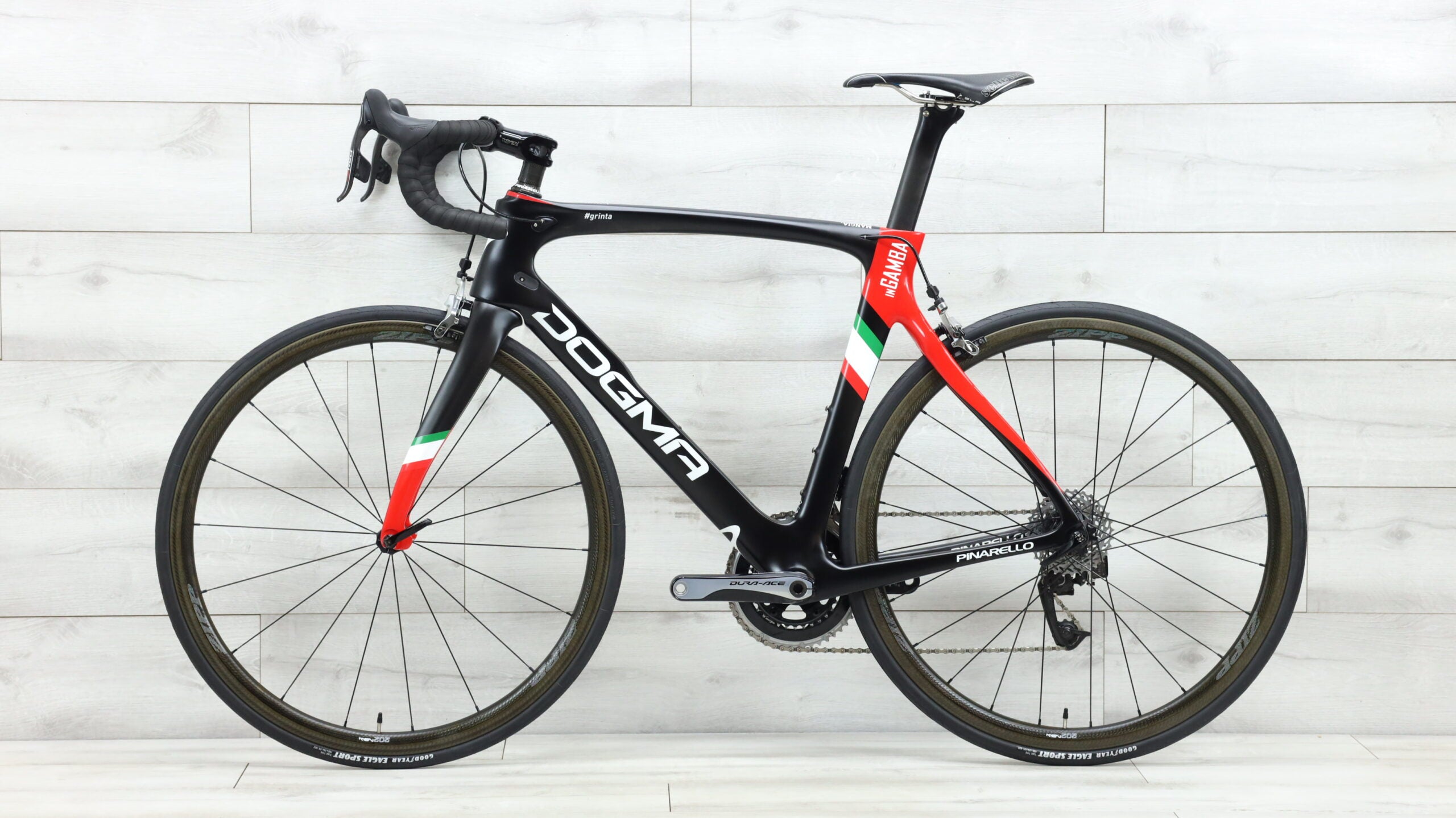 Bicicleta de carretera Pinarello Dogma F10 2018 56 cm