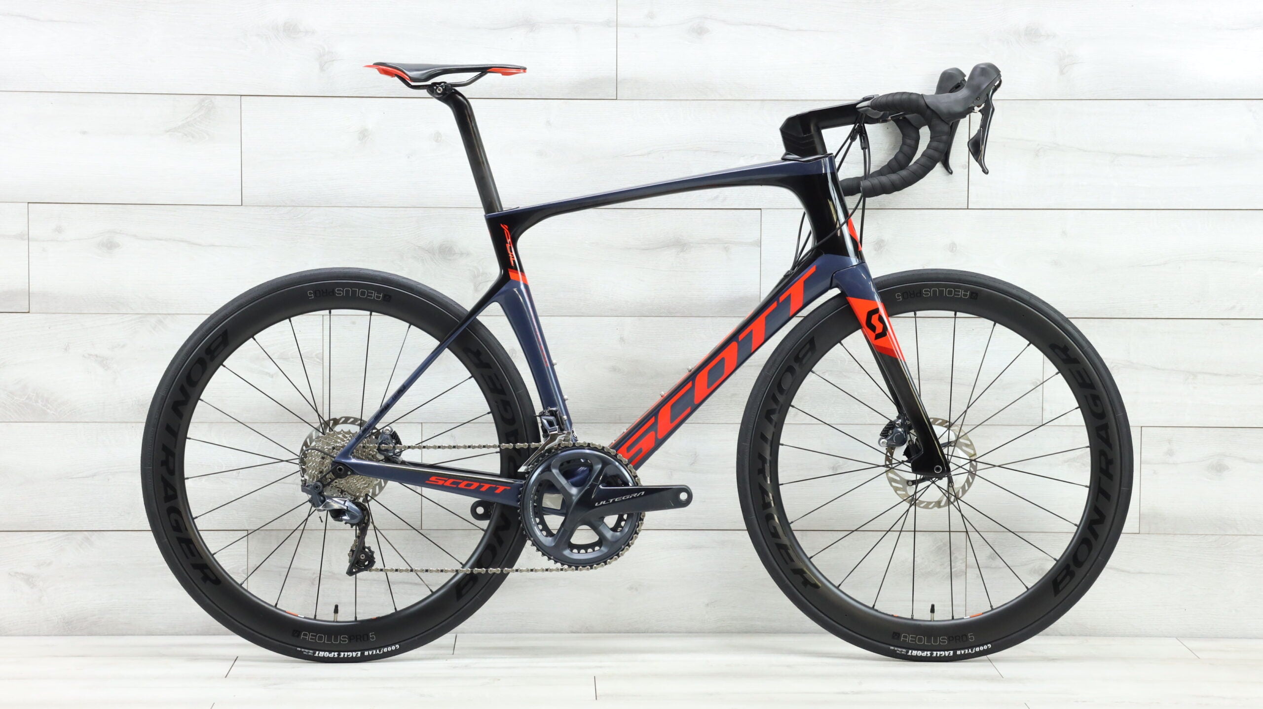 2018 Scott Foil 20 Disc Road Bike