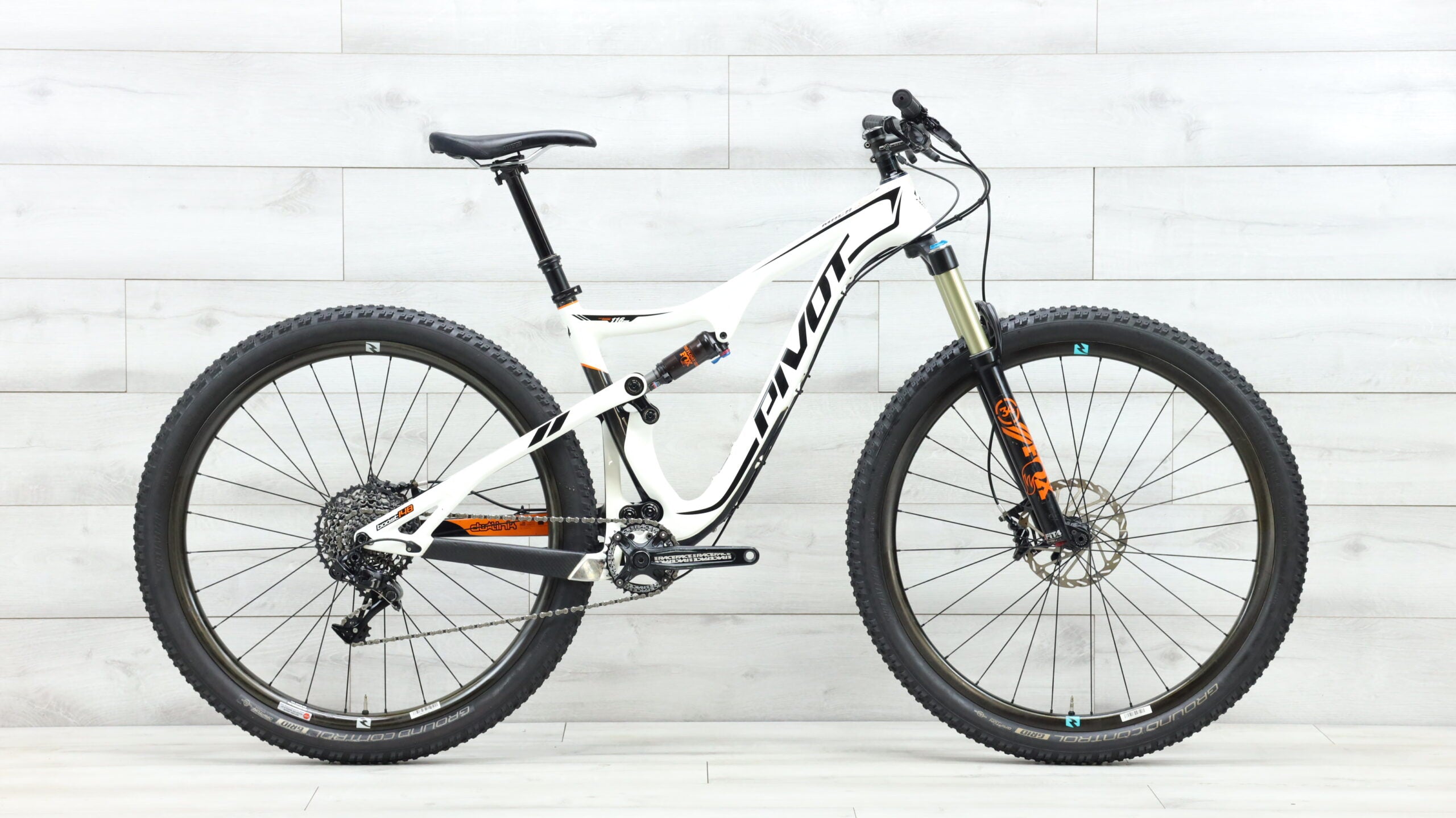 2017 Pivot Mach 429 Trail Mountain Bike Medium