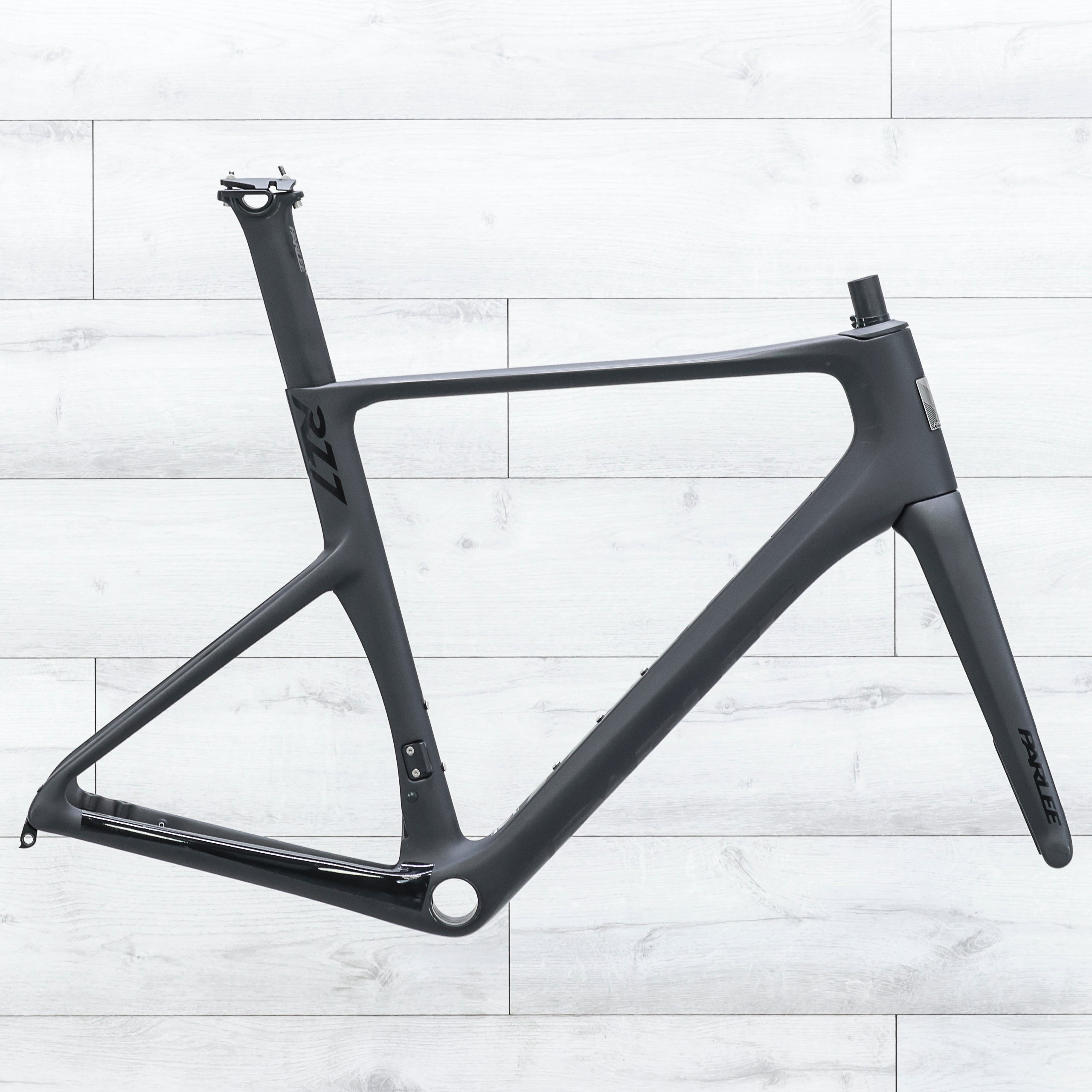 F14489_PrleRZ7FRAMESET_1of8.