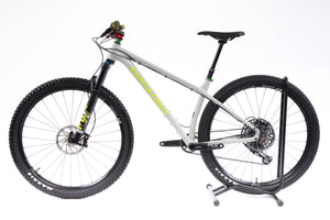 2021 Santa Cruz Chameleon AL  Mountain Bike - Medium