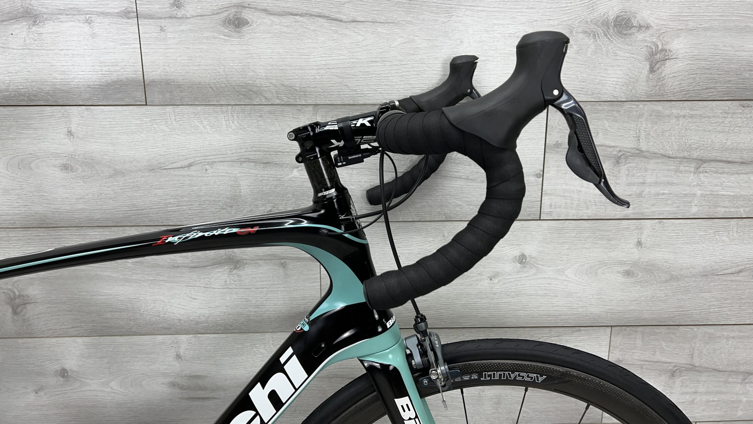 2017 bianchi mens road bike 2017 Bianchi Infinito CV Road Bike