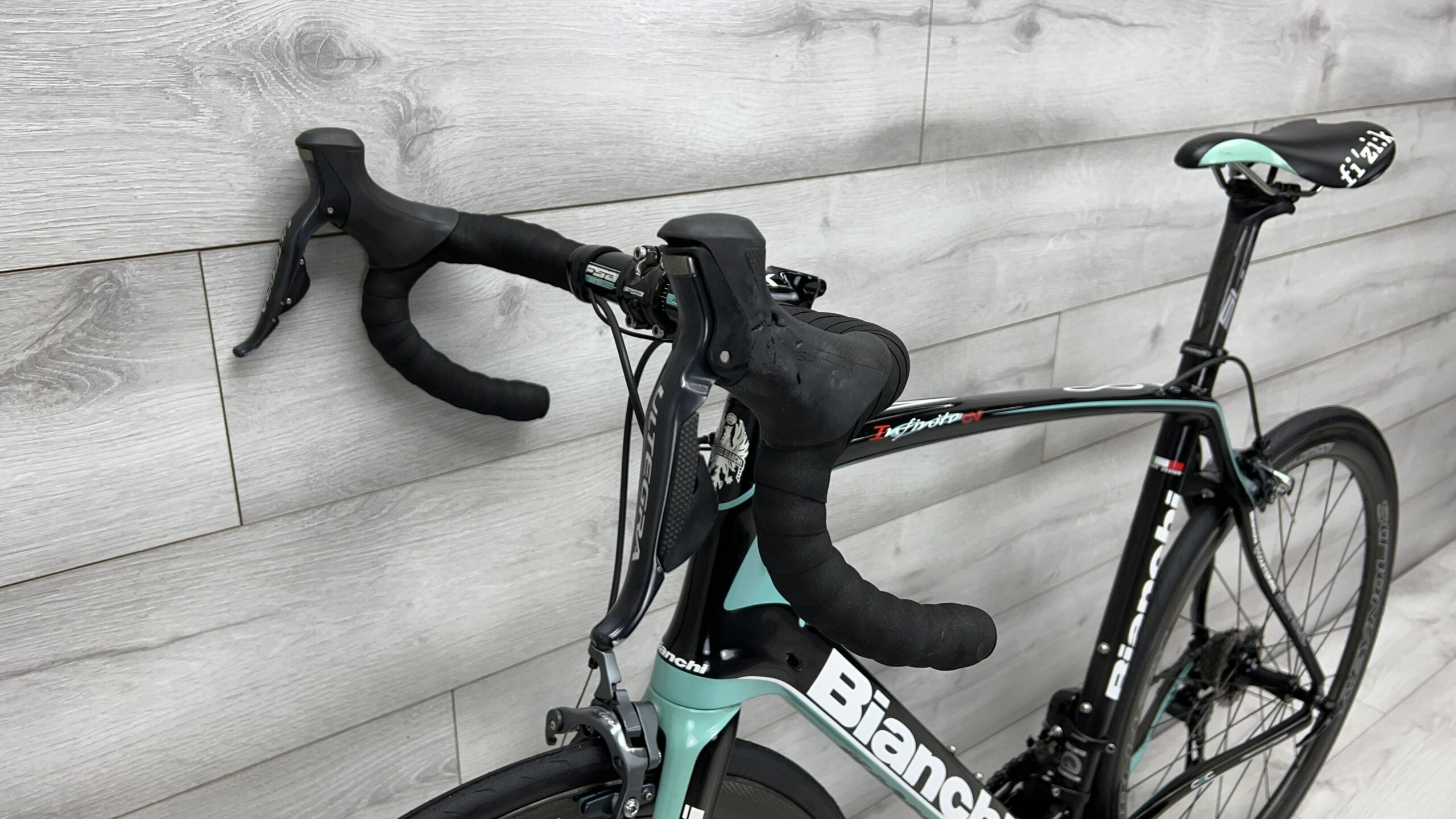 2017 bianchi mens road bike 2017 Bianchi Infinito CV Road Bike