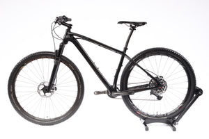 2013 Specialized S-Works Stumpjumper Carbon 29  Mountain Bike - Medium