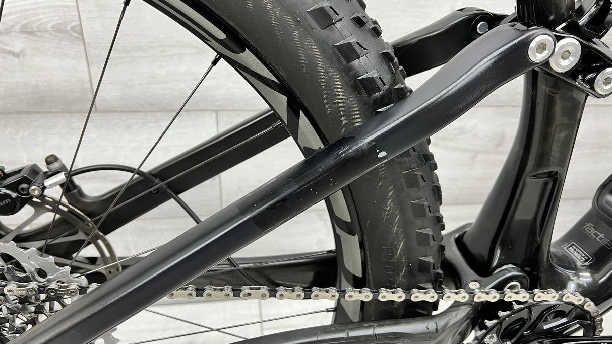 2017 Specialized Stumpjumper FSR Pro Carbon 6Fattie  Mountain Bike - Large