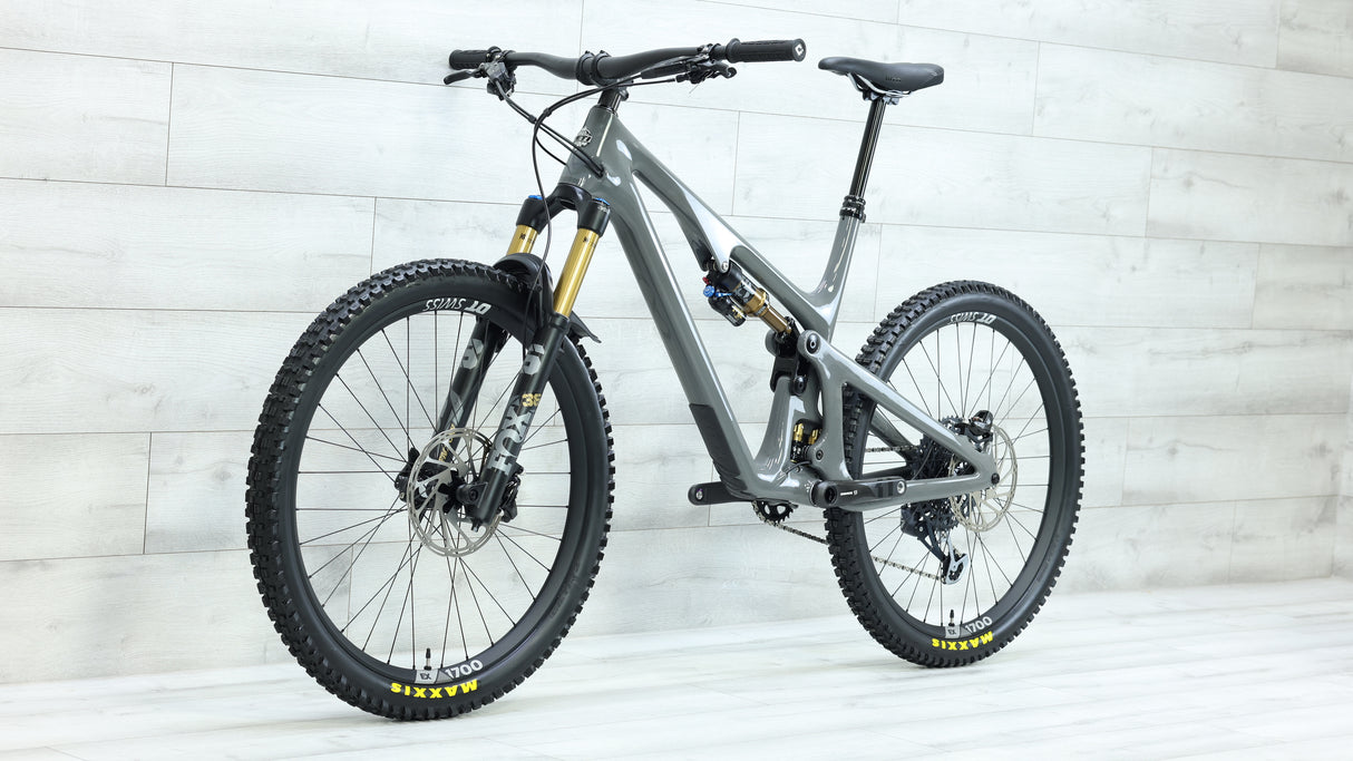 2022 Yeti SB140 T2 Mountain Bike - X-Large