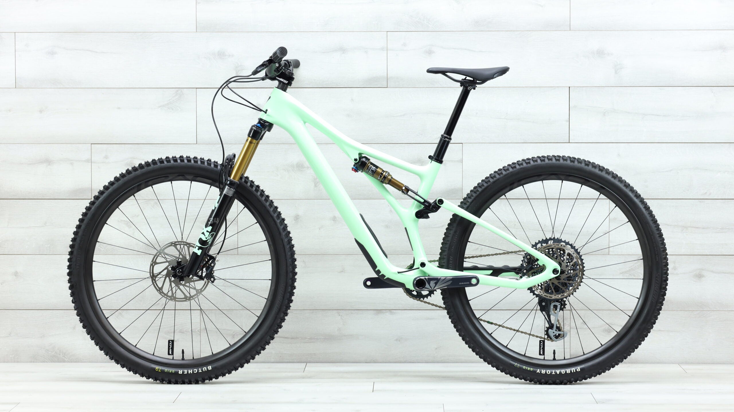 2022 Specialized Stumpjumper Pro Mountain Bike Medium