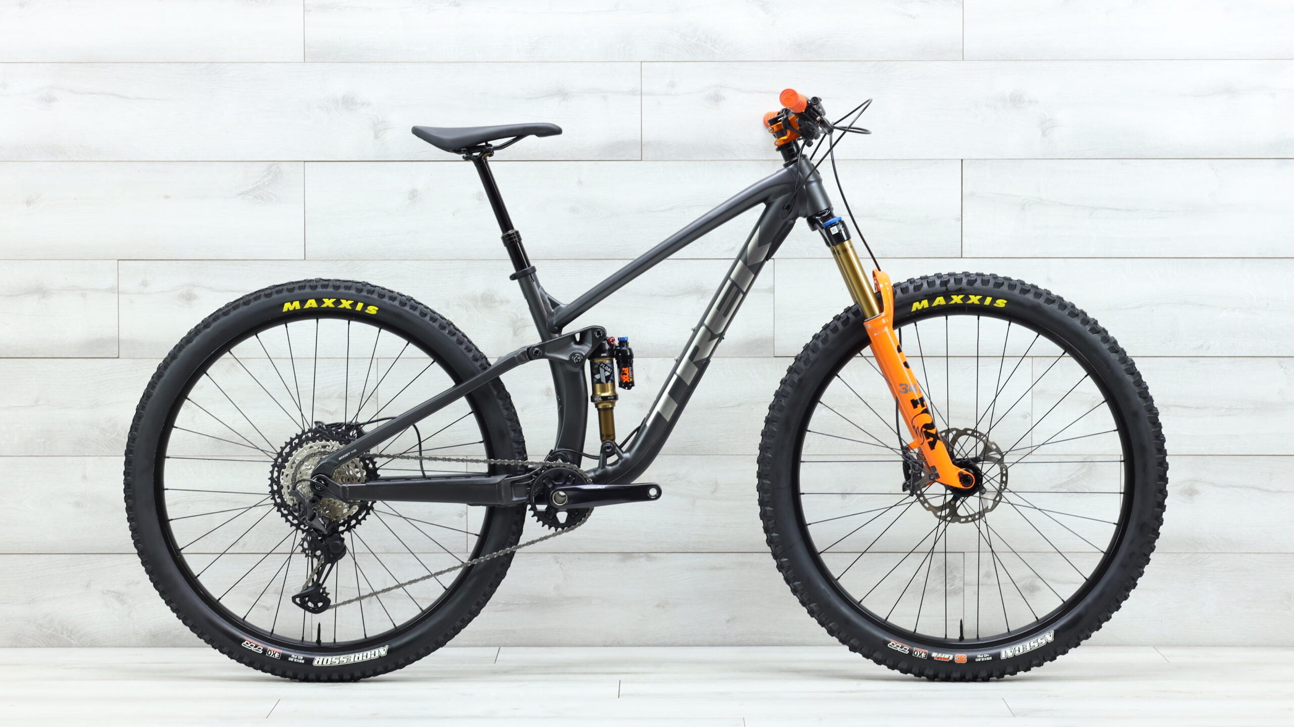 2023 Trek Fuel EX Mountain Bike Medium - Main Image