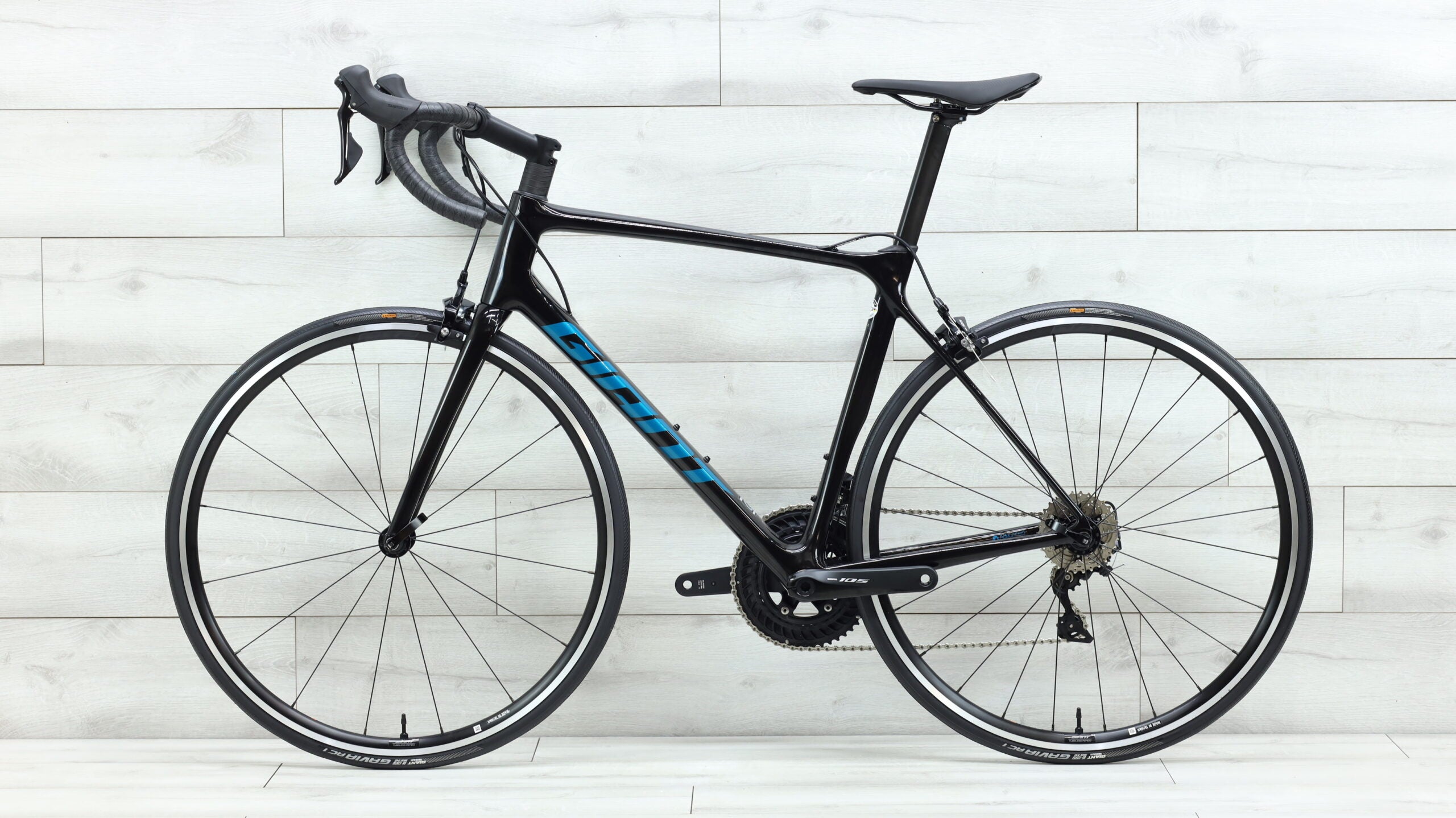 2021 Giant TCR Advanced 2 Road Bike - Med/Large