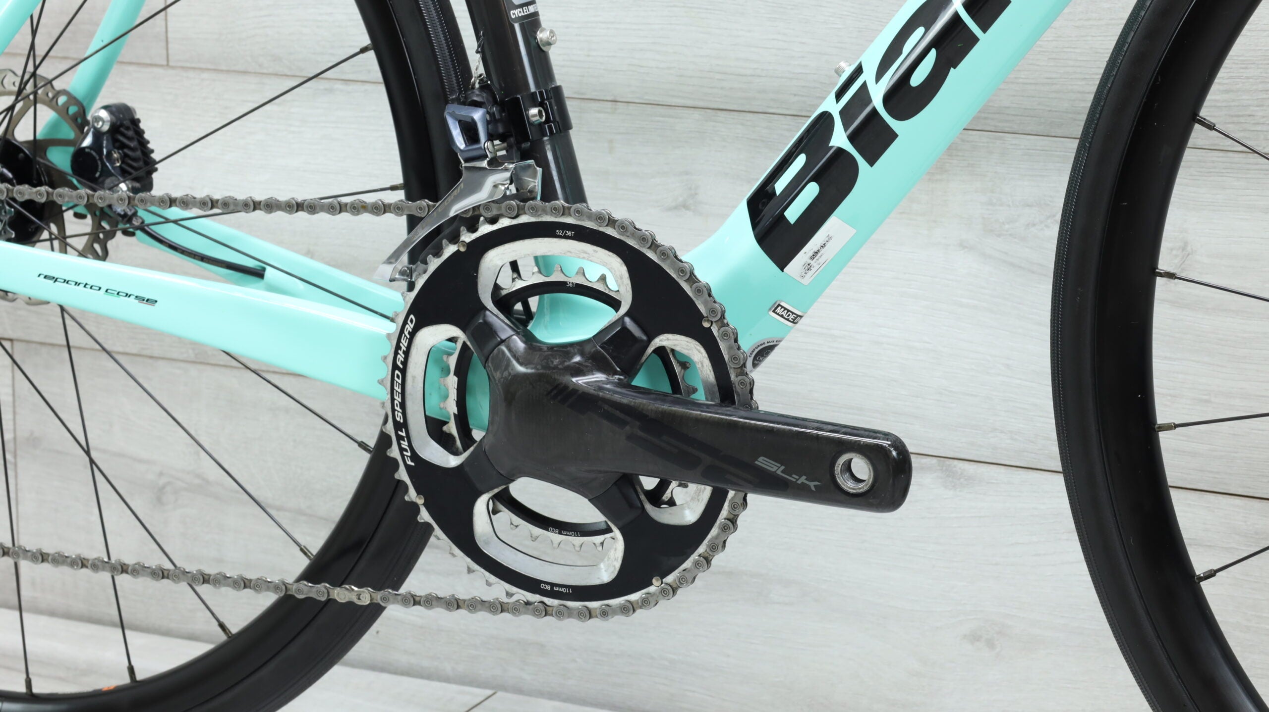 2019年式Bianchi Oltre XR3 シマノ105 11S Oltre XR3 - 105 11sp 52/36 - Bianchi Bicycles