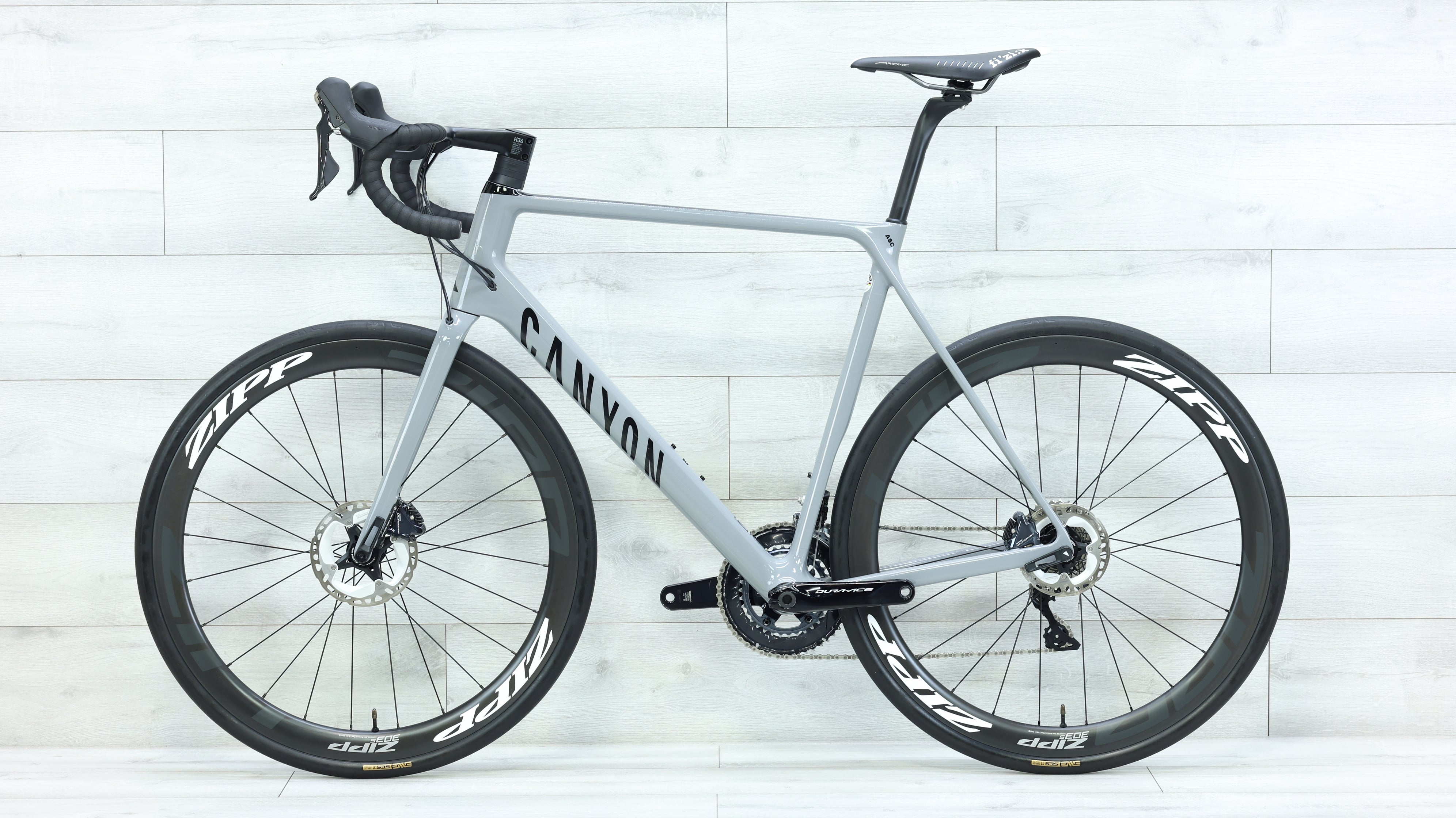 2023 Canyon Ultimate CF SL 8 Aero Road Bike