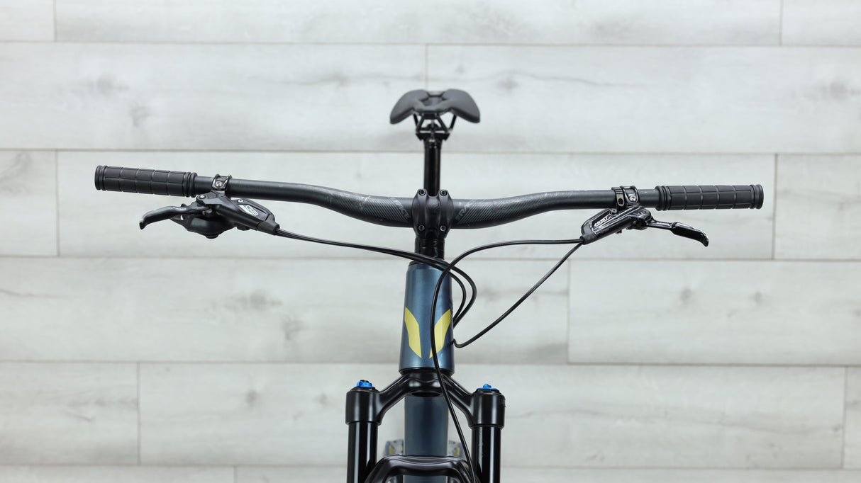 2020 Devinci Troy 29  Mountain Bike - X-Large
