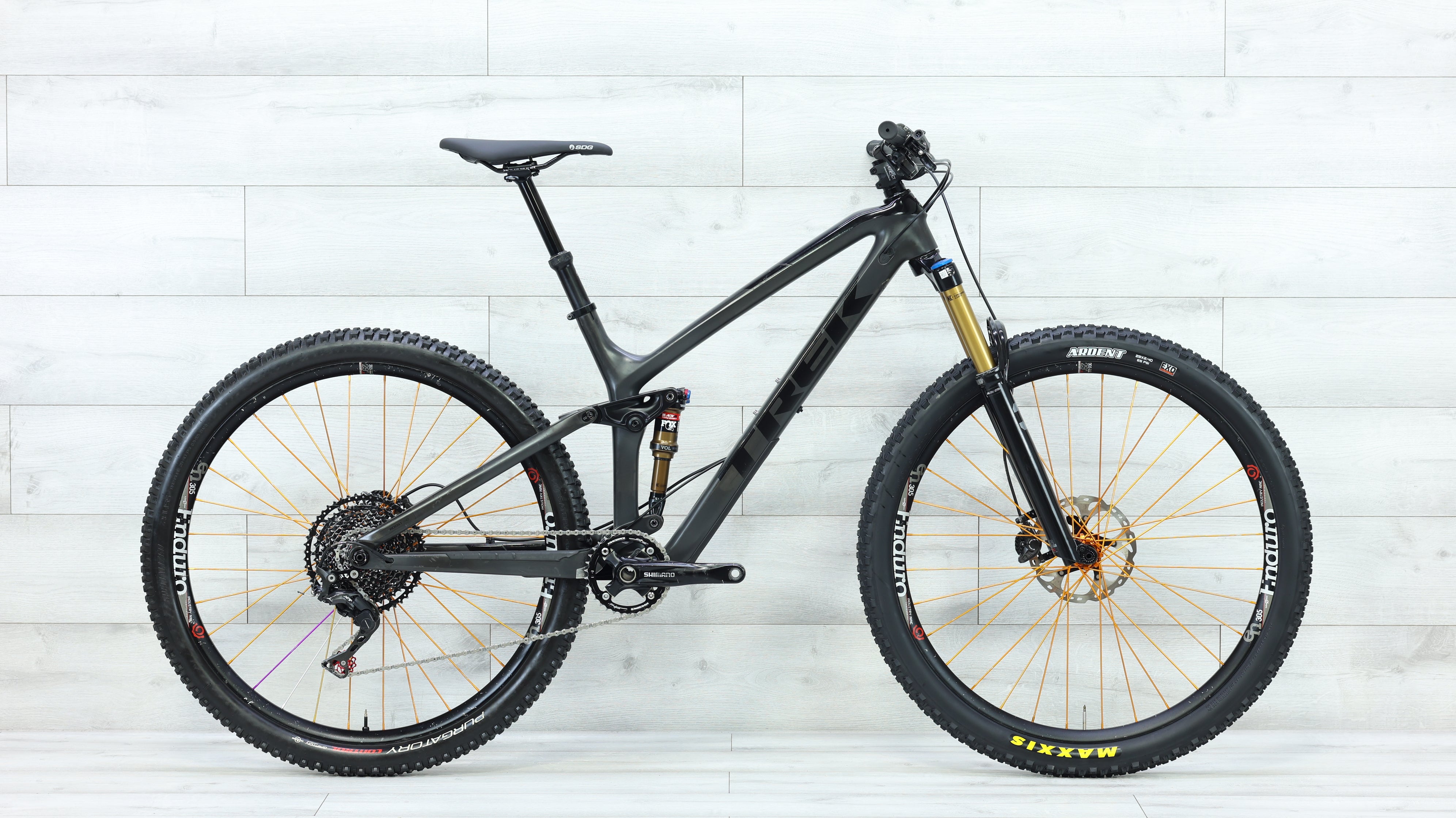 2019 Trek Fuel EX 9.9 29 Mountain Bike Med Large