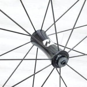 Reynolds Assault Tubeless Clincher Carbon Road Wheelset Rim Brake - Shimano HG