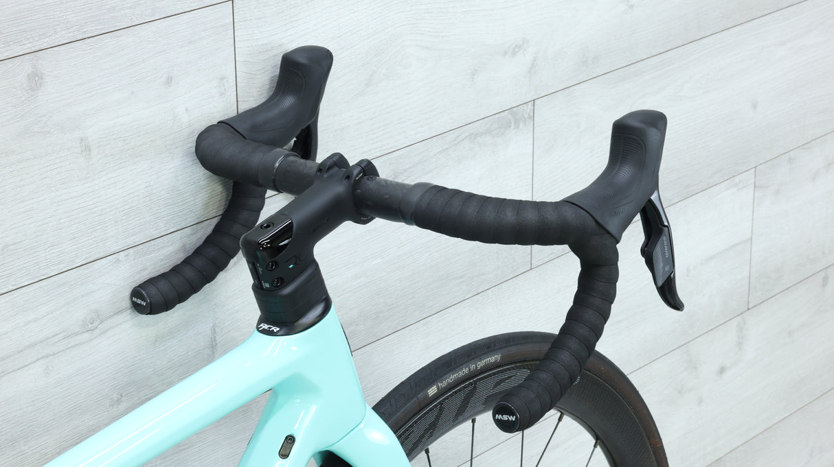 2023 Bianchi Specialissima Red eTap Road Bike - 50cm