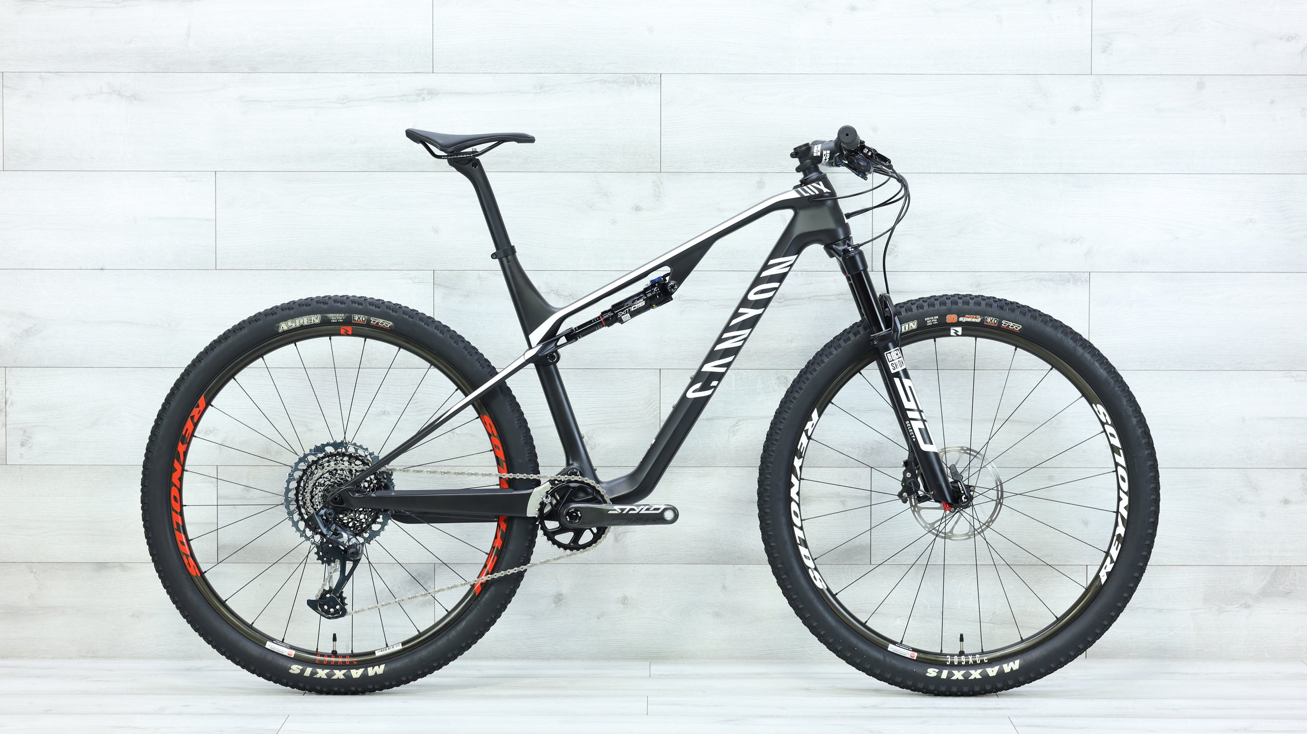 2021 Canyon Lux CF Mountain Bike Large
