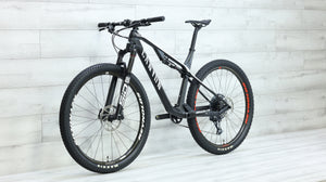 2021 Canyon Lux CF 8 Mountain Bike - Large