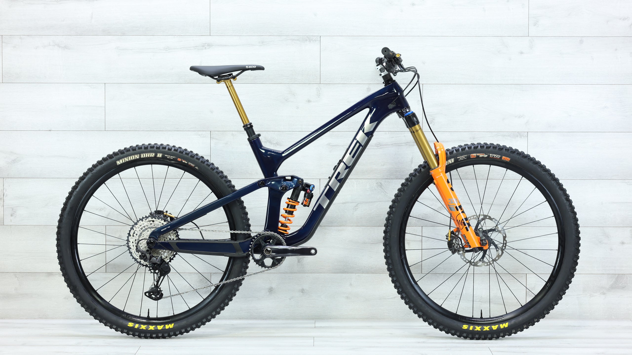 2023 Trek Slash 9.7 Factory Mountain Bike
