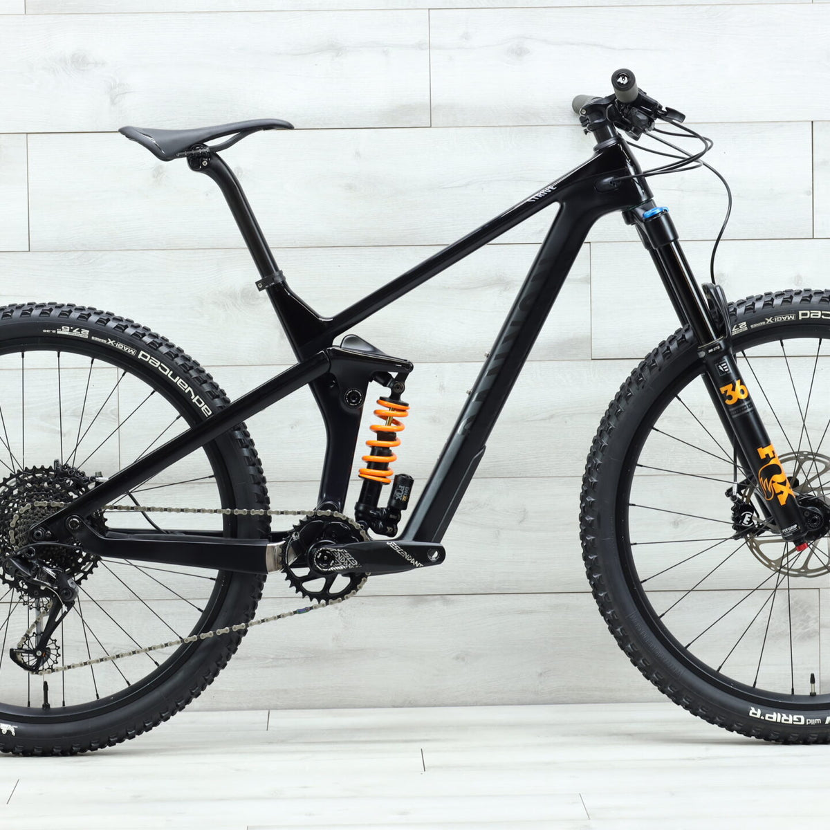2020 Canyon Strive CF Mountain Bike - Medium – Cycle Limited