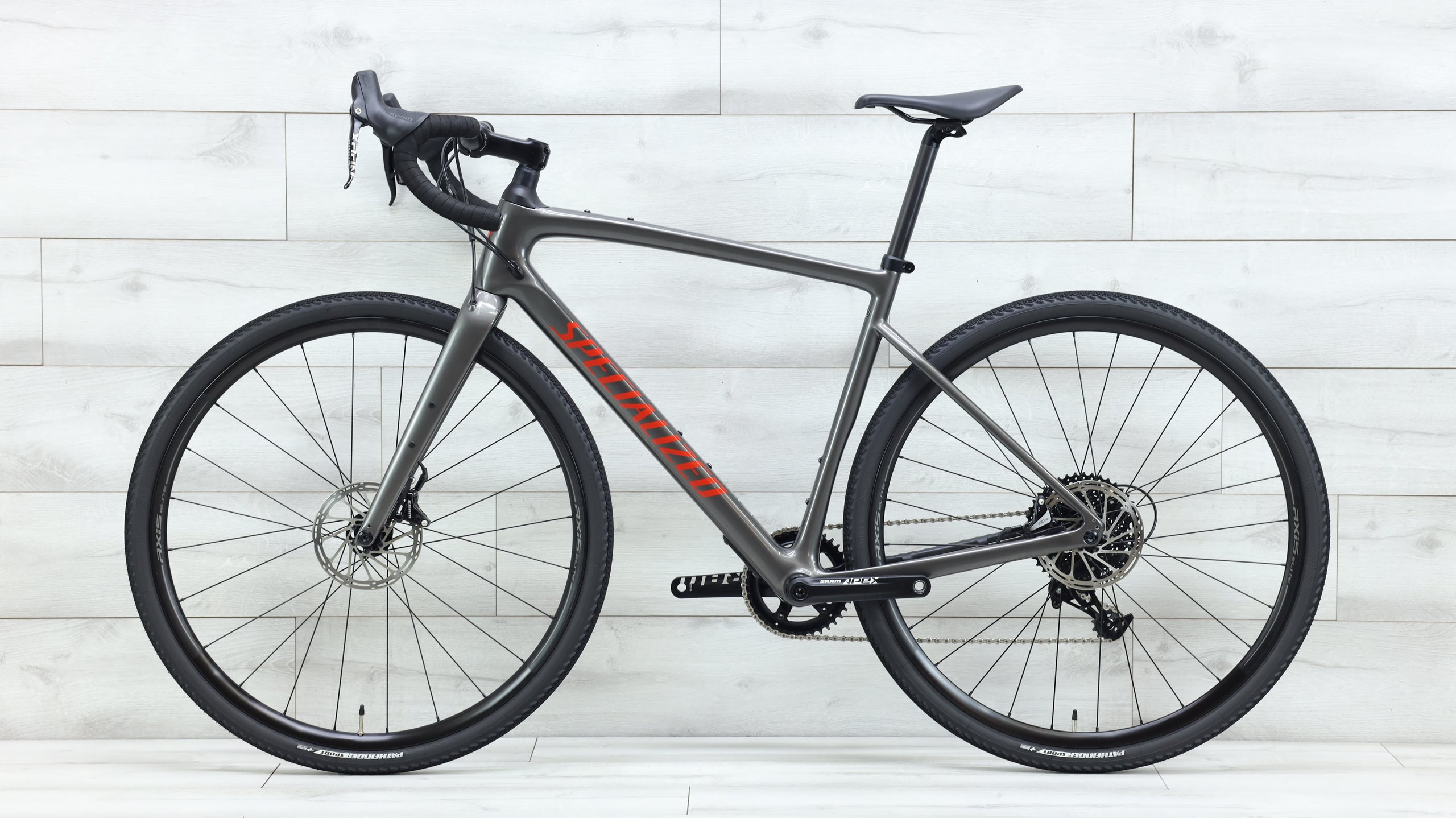 2021 Specialized Diverge Base Carbon Gravel Bike 56cm