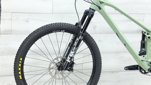 2022 YT Izzo Core 3 29 Mountain Bike - X-Large