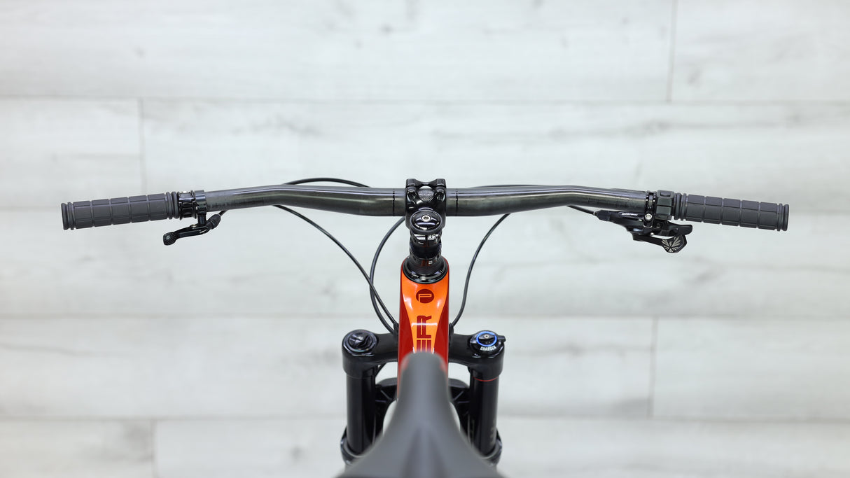 2019 Intense Primer Pro Mountain Bike - Medium