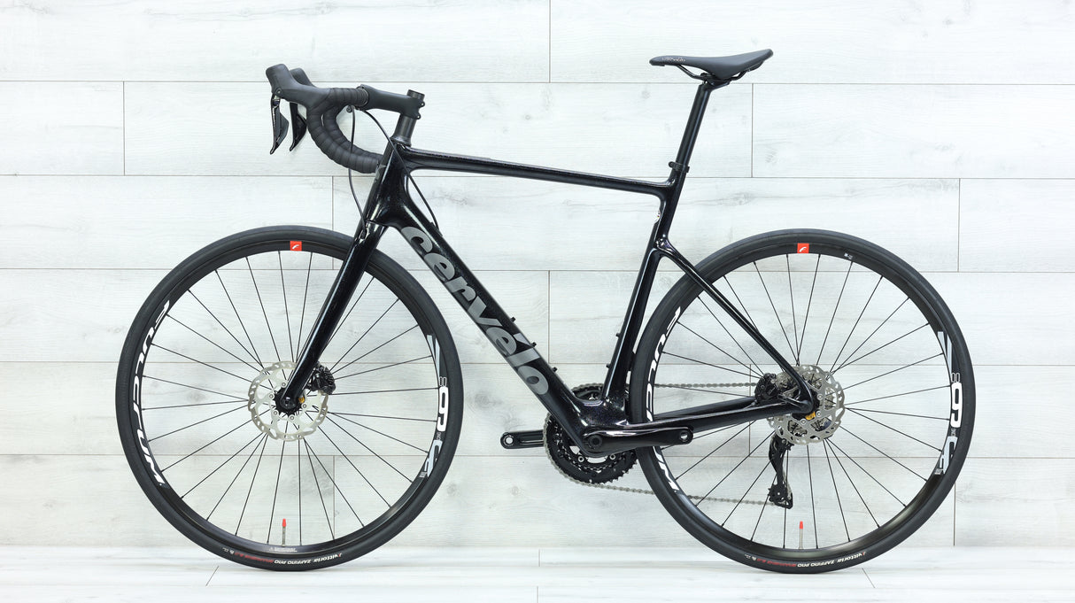 2023 Cervelo Caledonia 105 Di2 Road Bike - 56cm