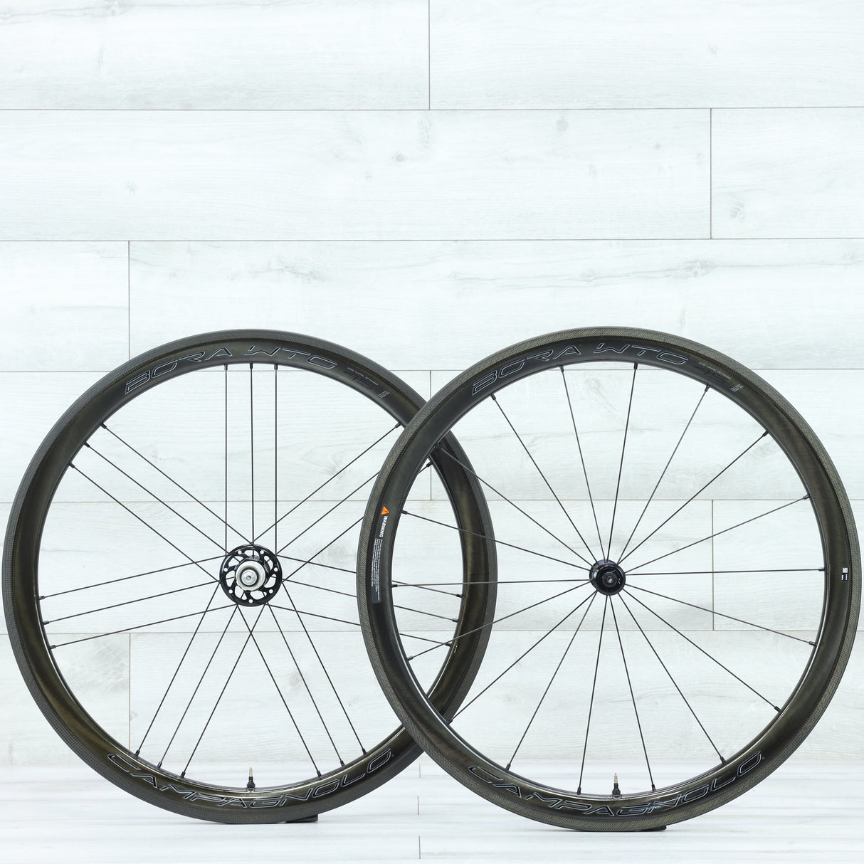 Campagnolo Bora WTO 45 Carbon Tubeless Clincher Shimano HG Rim Road Bike Wheelset