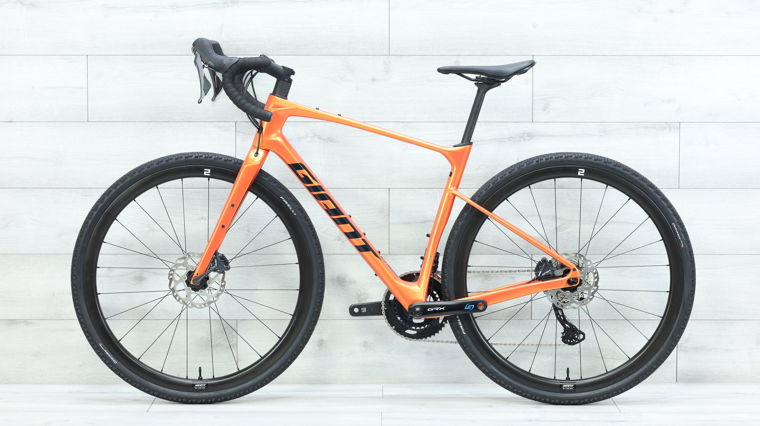 fast gravel bikes 2023 2023 Giant Revolt Advanced 0 Gravel Bike