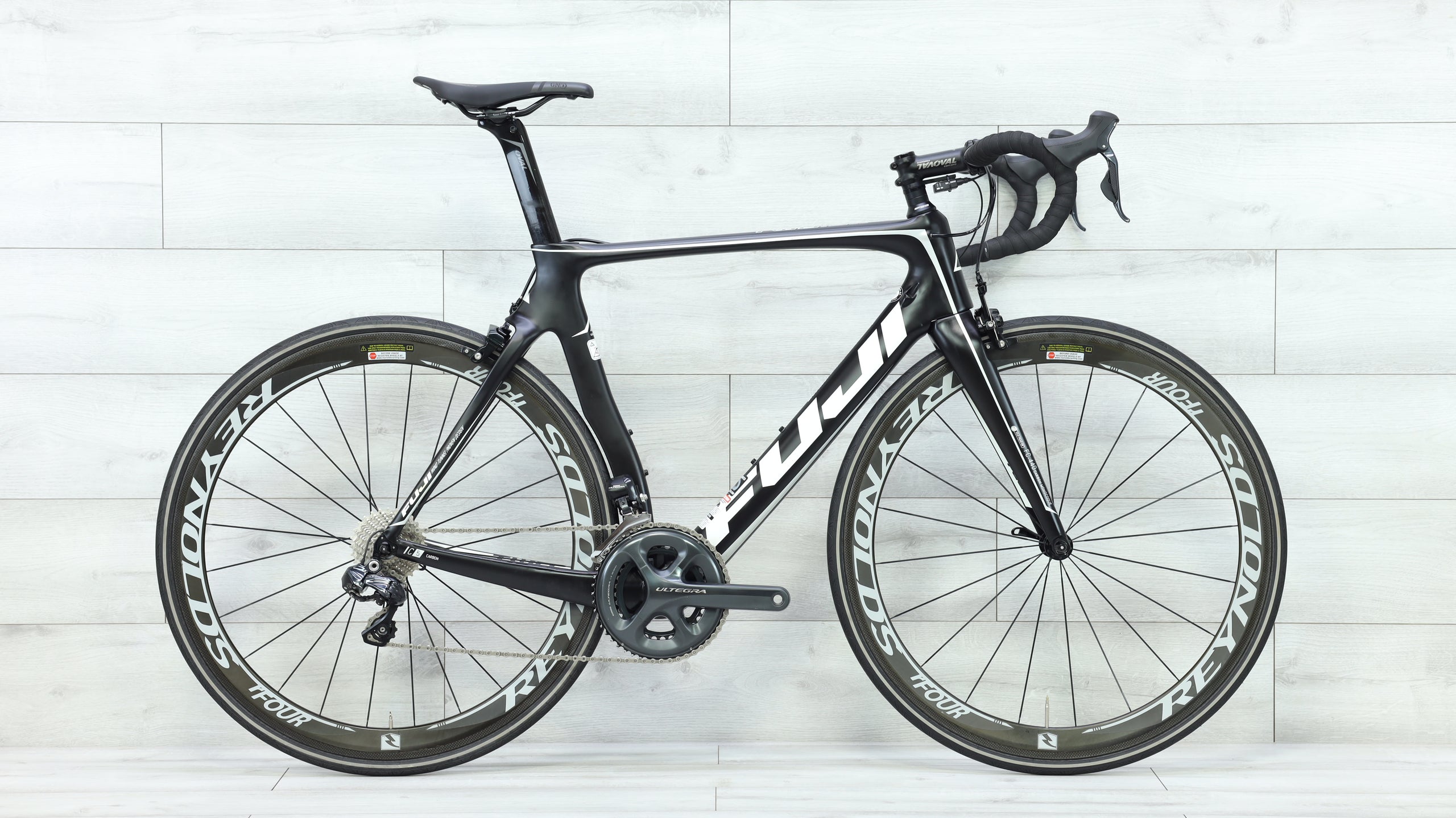 2016 Fuji Transonic 2.5 LE Road Bike