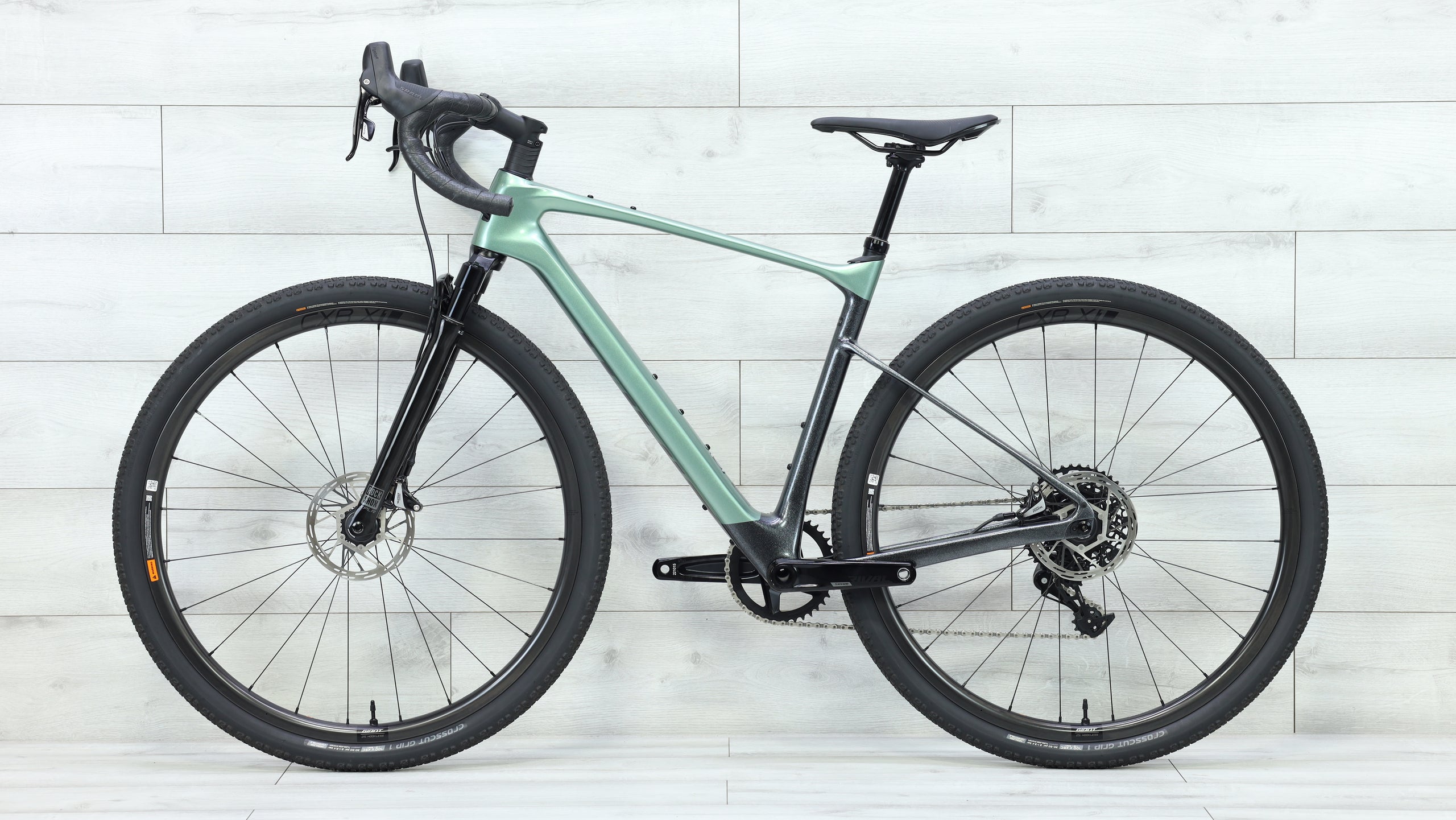 giant revolt x gravel bike 2023 Giant Revolt X Advanced Pro 2 Gravel Bike