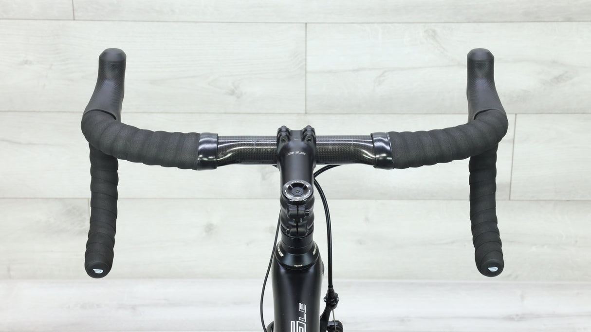 2016 Fuji Transonic 2.5 LE Road Bike - Large