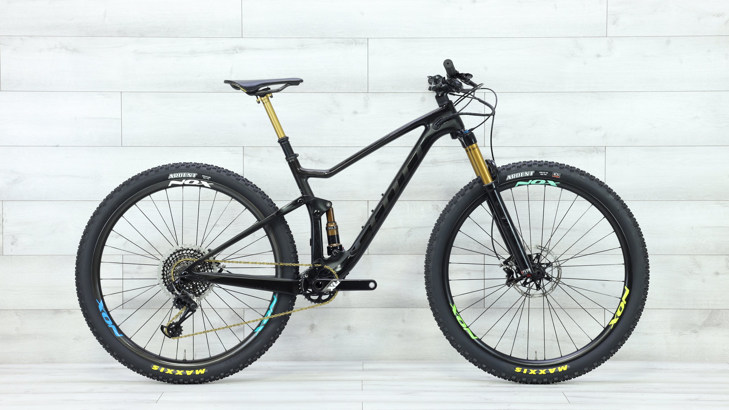 scott 18-speed bicycle 2018 Scott Spark Ultimate Mountain Bike