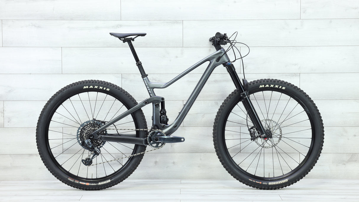 2021 Scott Genius 910 AXS Mountain Bike - Medium