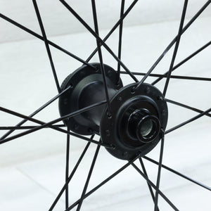 Bontrager Aeolus Elite 50 TLR Carbon Center Lock Disc Wheelset