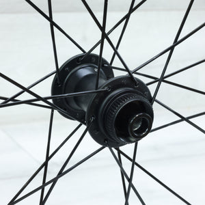 Bontrager Aeolus Elite 50 TLR Carbon Center Lock Disc Wheelset