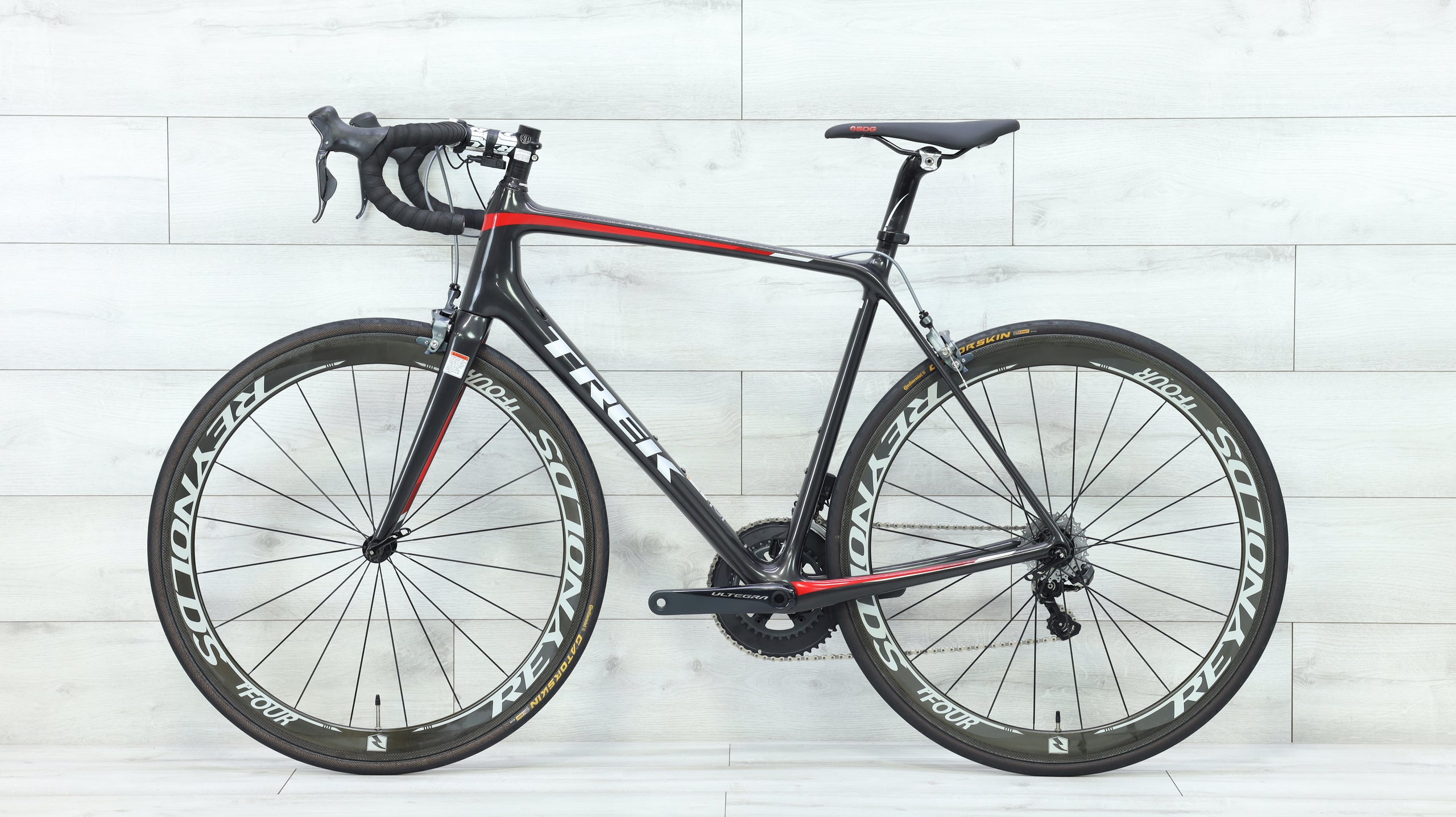 Vélo de Route Trek Emonda SL 6 Shimano 105 Di2 12V 700mm Rouge - HEM VELO Vélo de Route Trek Emonda SL 6 Shimano 105 Di2 12V 700mm Rouge - HEM VELO