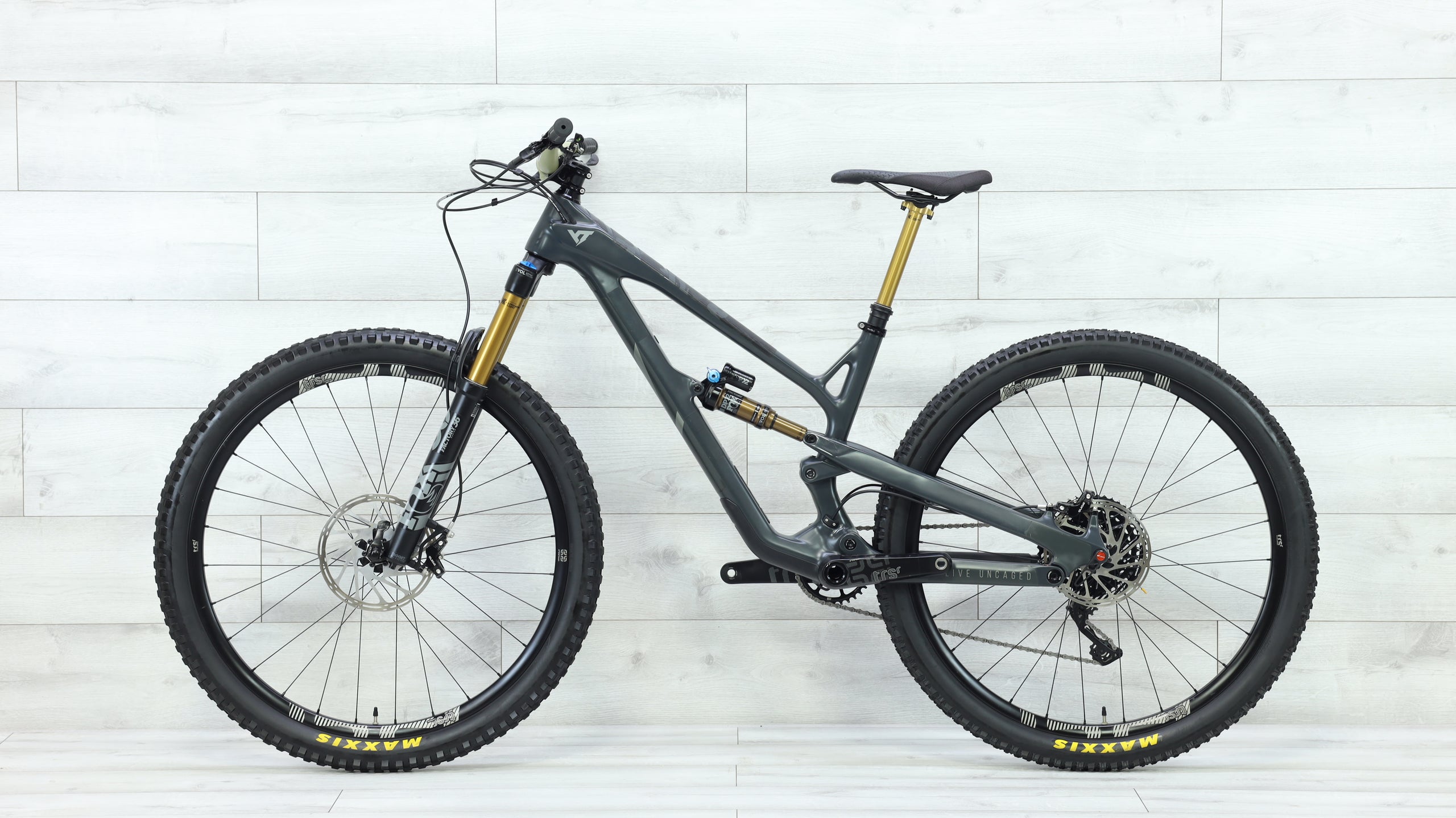 2019 YT Jeffsy 29 CF Pro Race Mountain Bike Medium