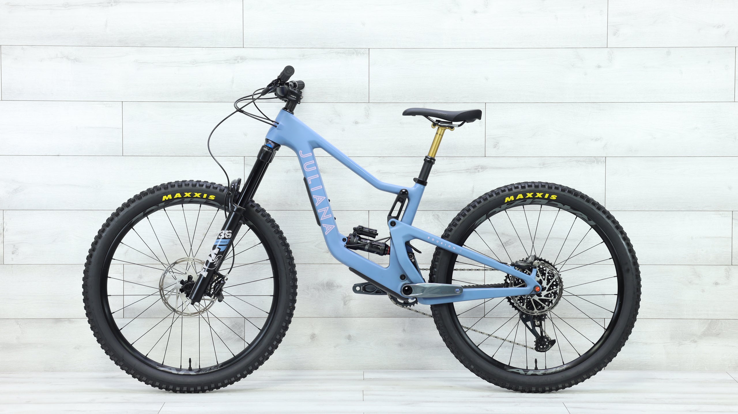juliana gravel bikes Juliana Roubion S Carbon C Mountain Bike
