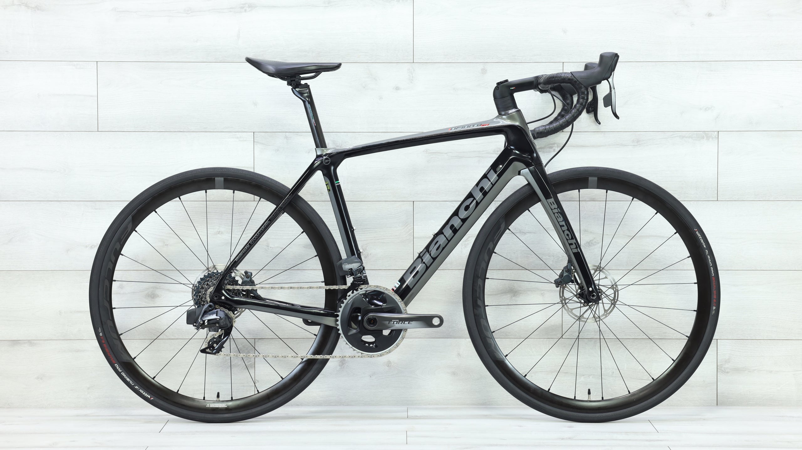 bianchi rennräder 2021 Bianchi Infinito CV Disc Force eTap AXS Road Bike